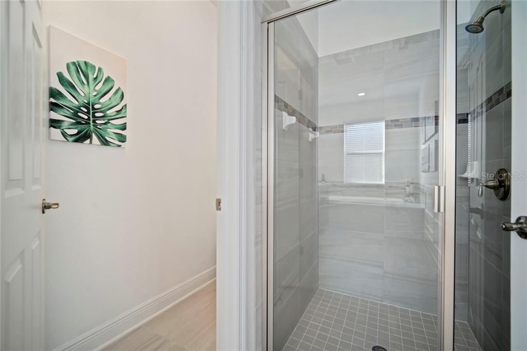 最近售出: $410,000 (4 贝兹, 4 浴室, 3155 平方英尺)