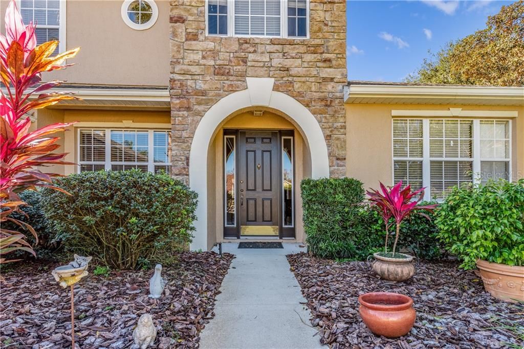 Recently Sold: $649,000 (5 beds, 3 baths, 3701 Square Feet)