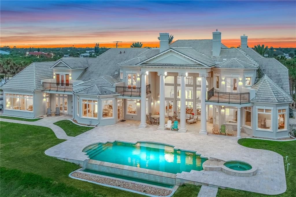 Recently Sold: $6,359,000 (8 beds, 8 baths, 12426 Square Feet)