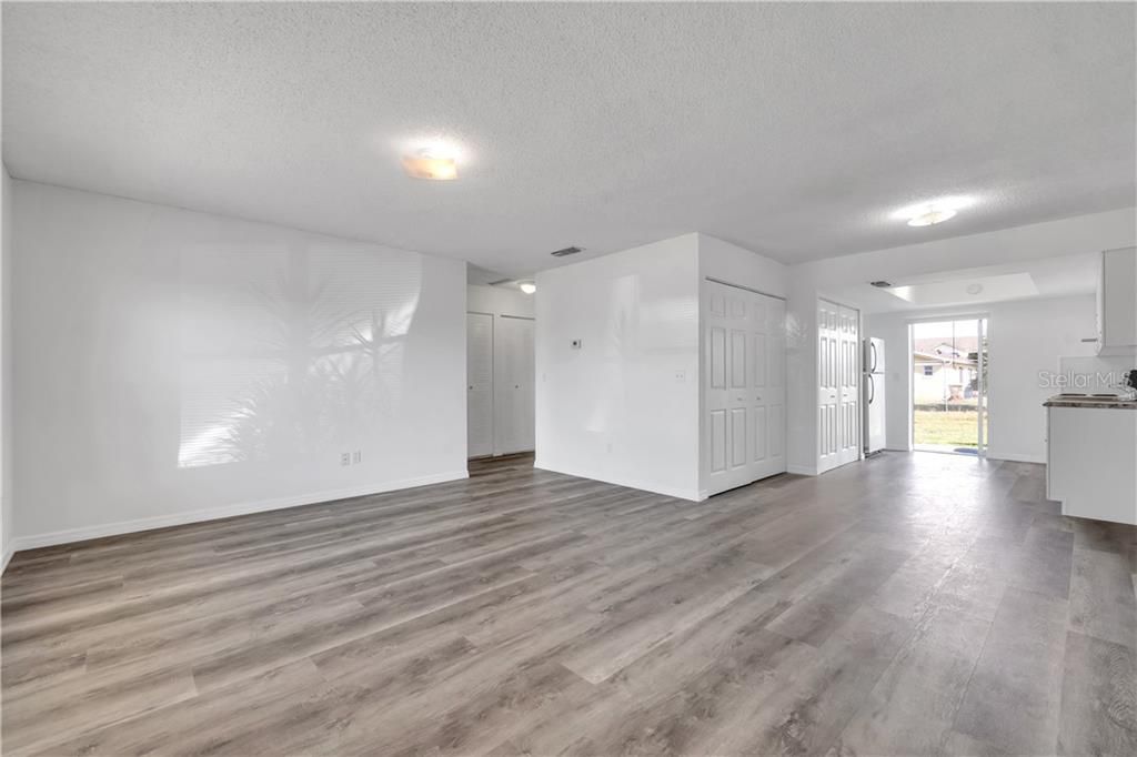Recently Sold: $150,000 (2 beds, 2 baths, 960 Square Feet)