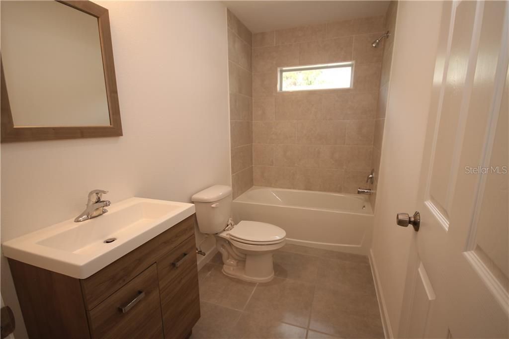 最近租的: $1,750 (4 贝兹, 2 浴室, 1710 平方英尺)