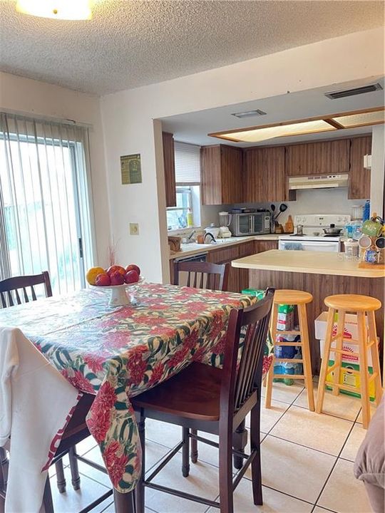 Recently Sold: $95,000 (2 beds, 2 baths, 1138 Square Feet)