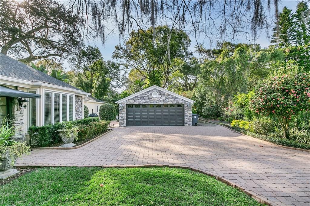 Recently Sold: $985,000 (4 beds, 3 baths, 3159 Square Feet)