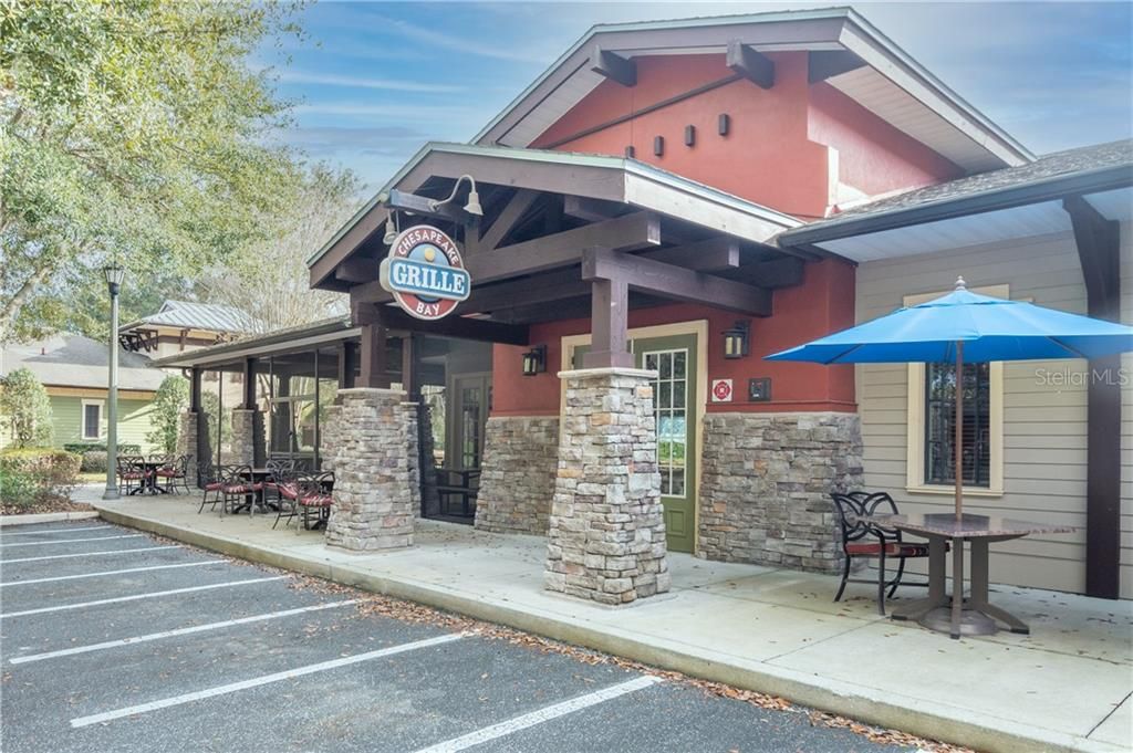 The Chesapeake Bay Grill is a great option for residents to enjoy a meal out. Right in the Village Square.