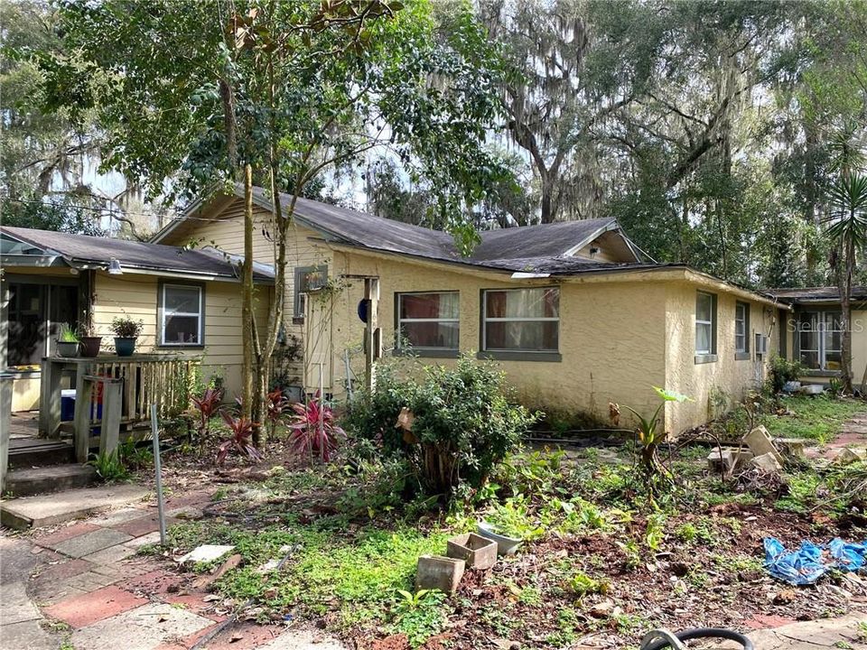 Recently Sold: $63,000 (3 beds, 2 baths, 1608 Square Feet)
