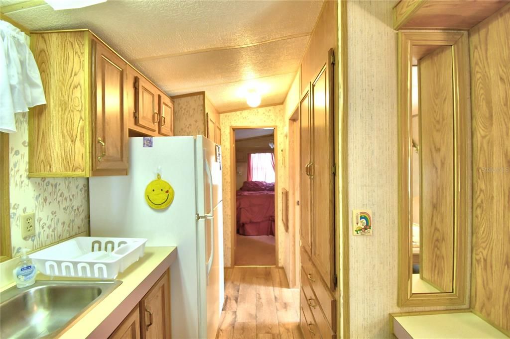 Recently Sold: $69,900 (1 beds, 1 baths, 748 Square Feet)