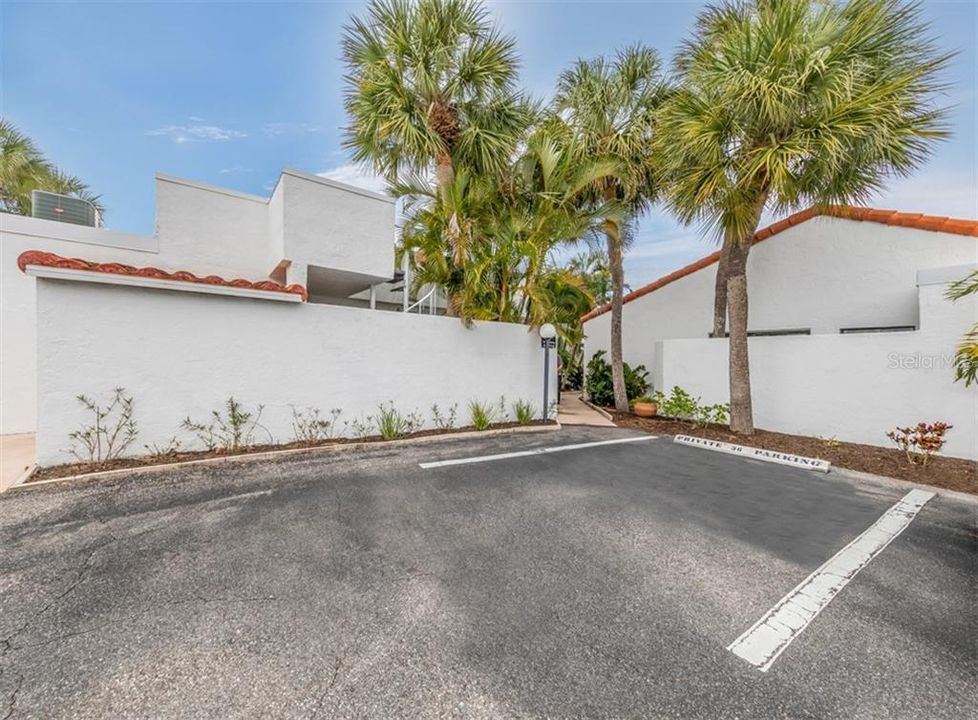 Recently Sold: $485,000 (2 beds, 2 baths, 1118 Square Feet)