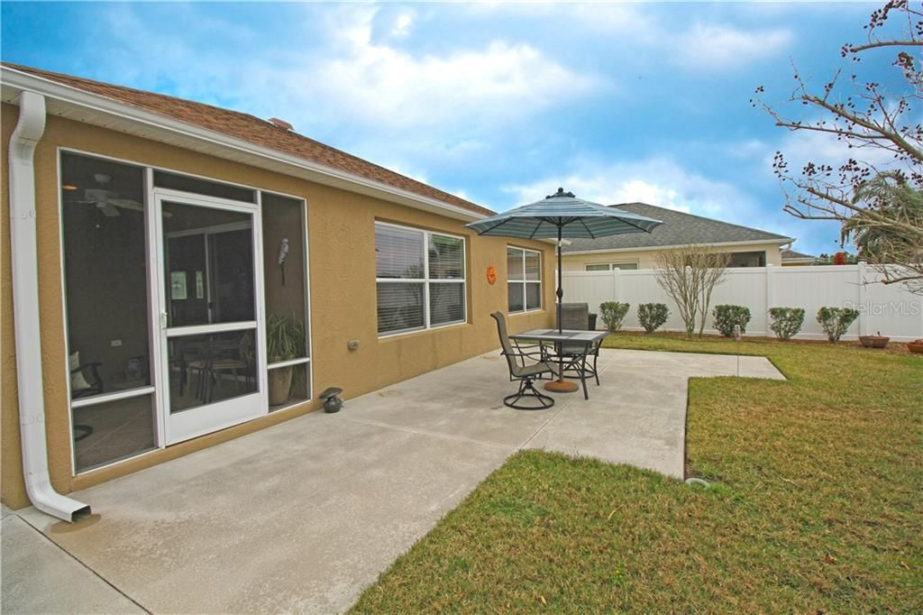 Recently Sold: $397,000 (3 beds, 2 baths, 1617 Square Feet)