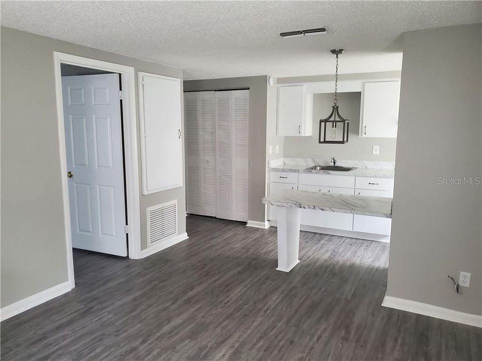 Recently Rented: $675 (1 beds, 1 baths, 700 Square Feet)