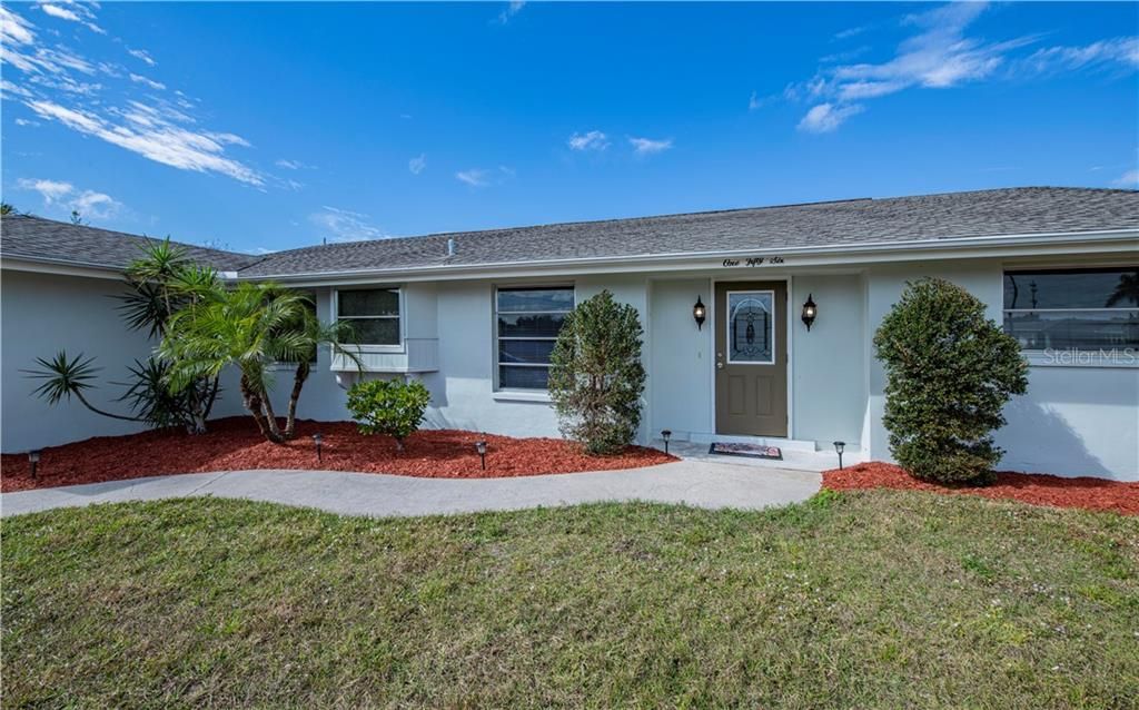 Recently Sold: $424,900 (3 beds, 2 baths, 1970 Square Feet)