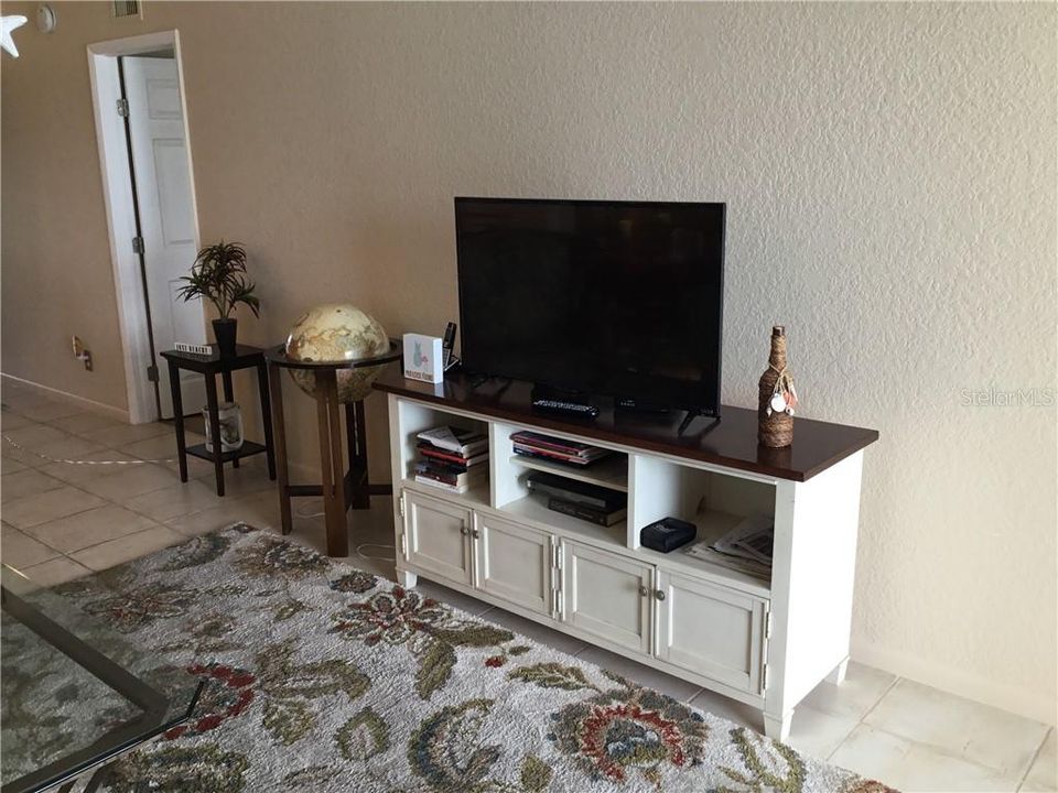 More Living Room - All Furniture Conveys