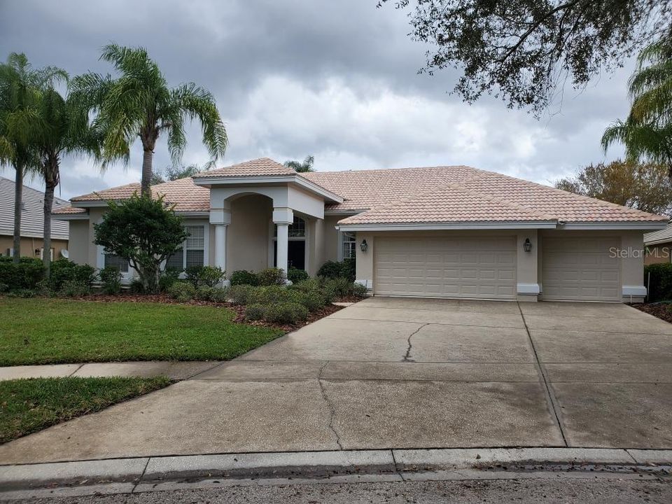 Recently Sold: $625,500 (4 beds, 3 baths, 3231 Square Feet)