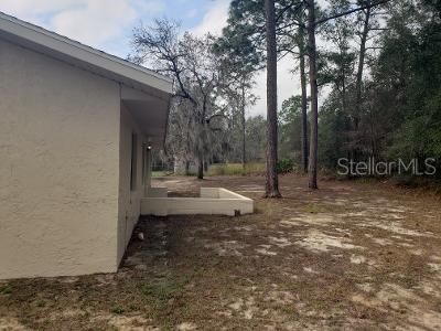 Recently Rented: $1,275 (4 beds, 2 baths, 1627 Square Feet)