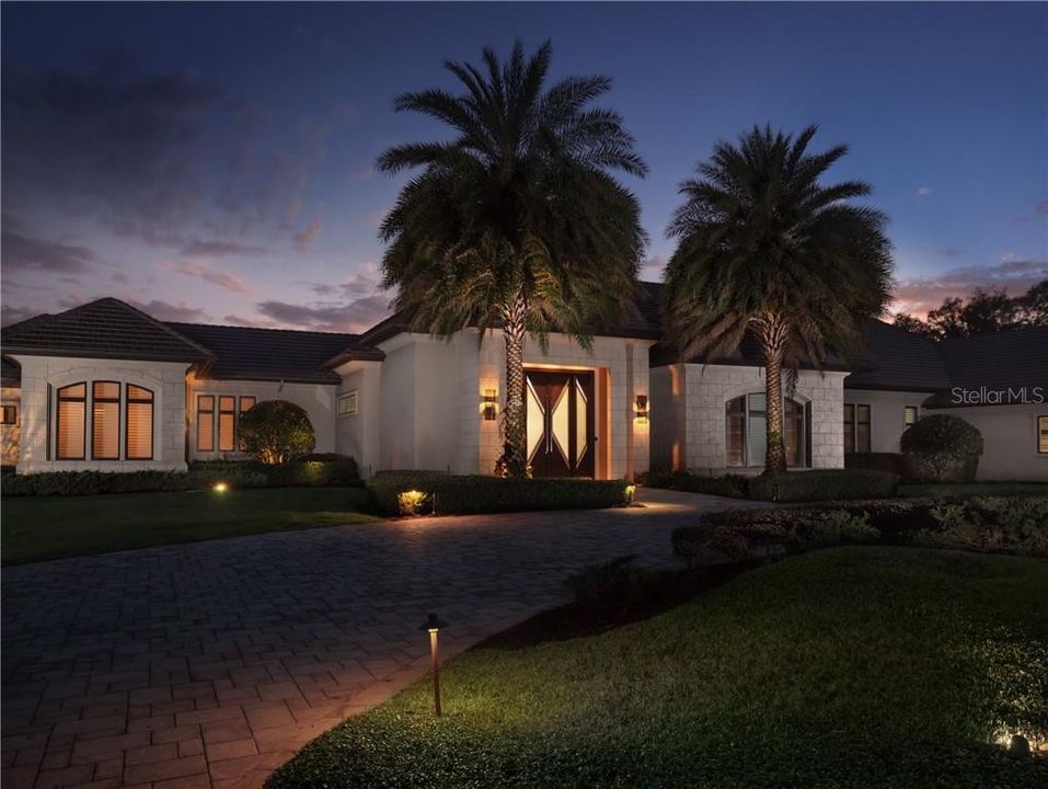 Recently Sold: $3,995,000 (4 beds, 5 baths, 8071 Square Feet)