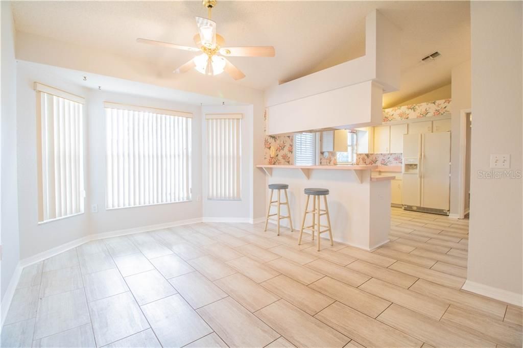 Recently Sold: $205,000 (3 beds, 2 baths, 1397 Square Feet)
