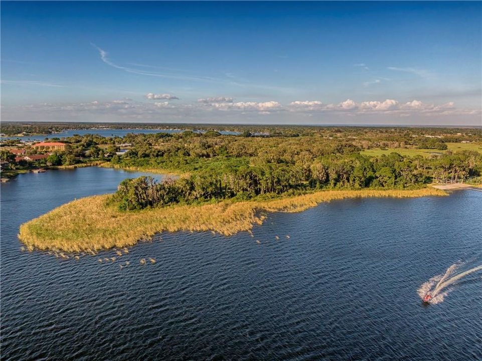 最近售出: $2,200,000 (37.19 acres)