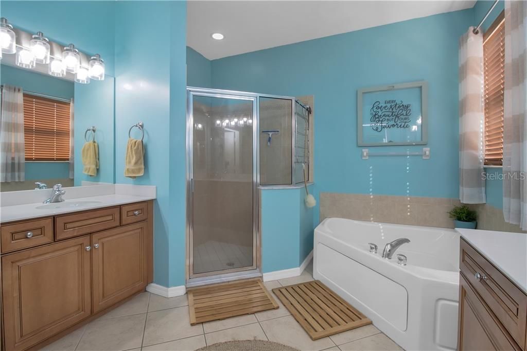 Recently Sold: $399,000 (3 beds, 2 baths, 2622 Square Feet)
