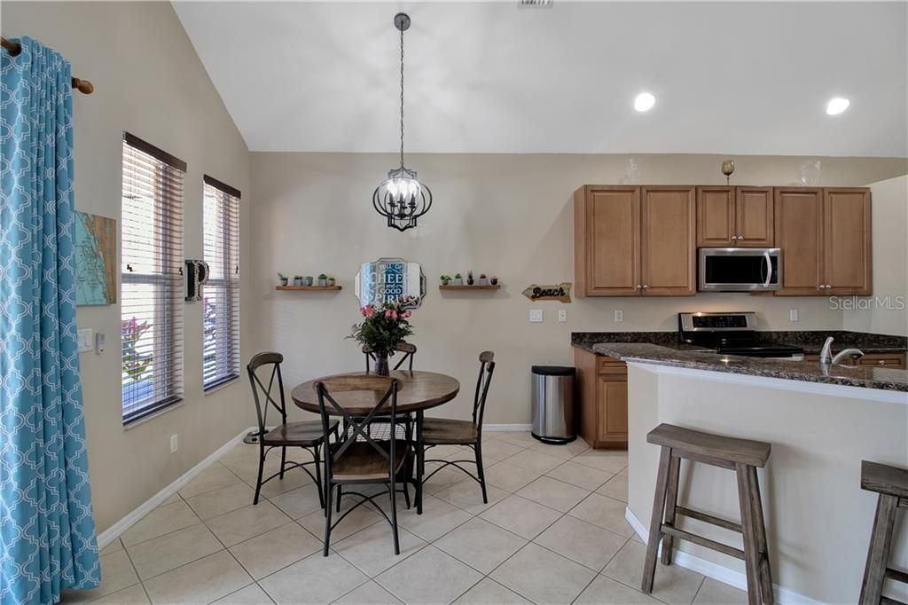 Recently Sold: $399,000 (3 beds, 2 baths, 2622 Square Feet)