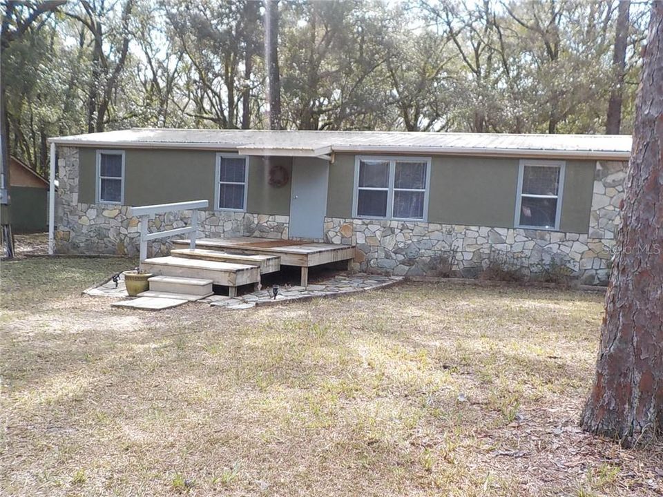 Recently Sold: $89,995 (3 beds, 2 baths, 1152 Square Feet)