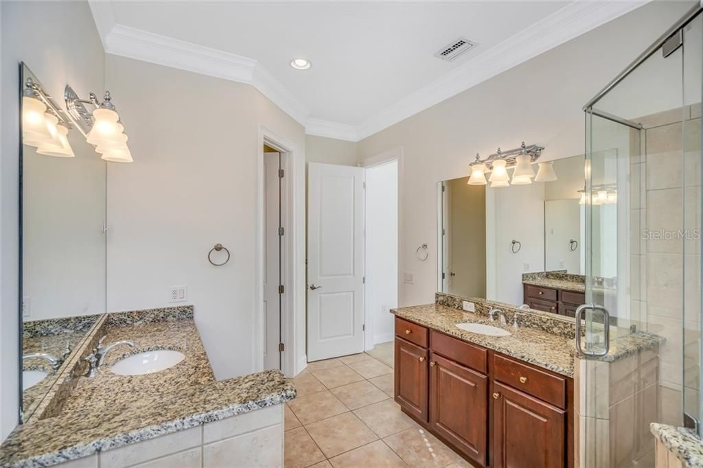 Recently Sold: $543,200 (3 beds, 4 baths, 3660 Square Feet)