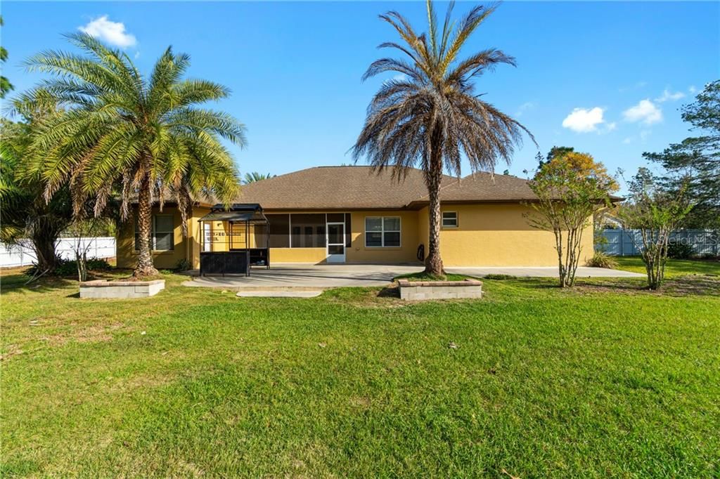 Recently Sold: $399,000 (4 beds, 3 baths, 2887 Square Feet)