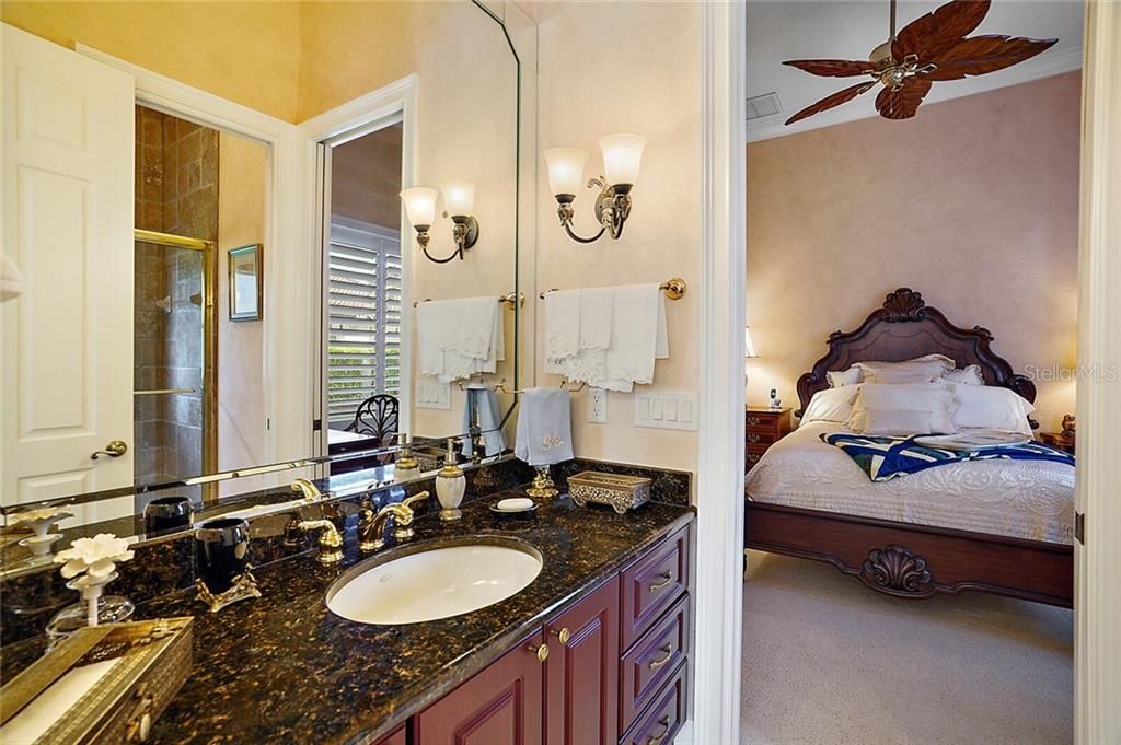 2 guest bedrooms share a Jack and Jill bath