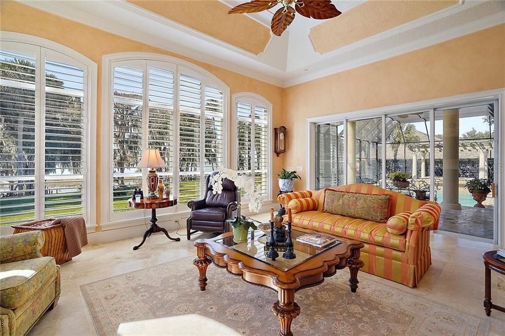 Recently Sold: $1,385,000 (4 beds, 3 baths, 4309 Square Feet)