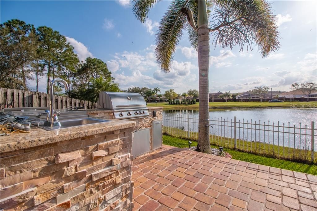 Recently Sold: $426,000 (5 beds, 3 baths, 2871 Square Feet)