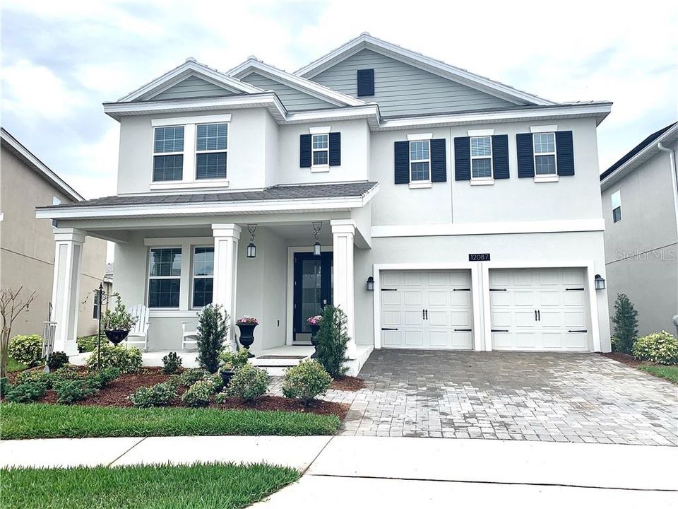 Vendido Recientemente: $429,900 (4 camas, 2 baños, 2727 Pies cuadrados)