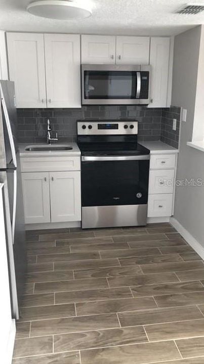 Recently Rented: $1,150 (1 beds, 1 baths, 607 Square Feet)
