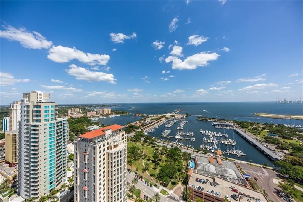Recently Sold: $2,450,000 (3 beds, 3 baths, 2320 Square Feet)