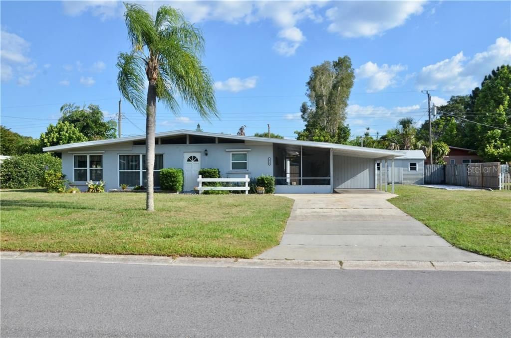Recently Sold: $325,000 (4 beds, 2 baths, 1564 Square Feet)
