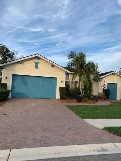 Recently Sold: $498,000 (3 beds, 3 baths, 2644 Square Feet)