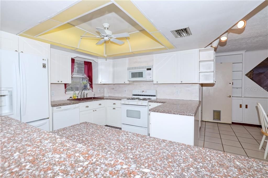 Recently Sold: $560,000 (3 beds, 2 baths, 1763 Square Feet)