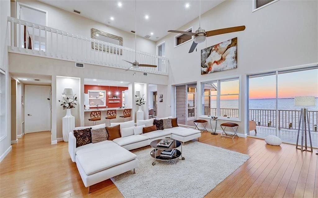 Recently Sold: $2,850,000 (4 beds, 3 baths, 3106 Square Feet)