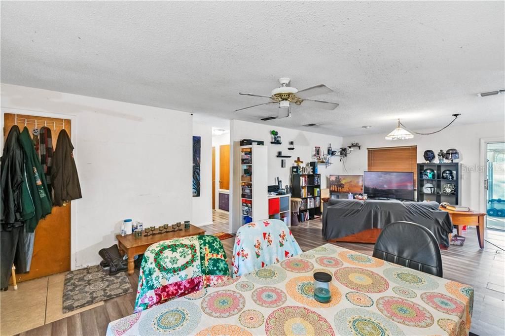 Recently Sold: $175,000 (3 beds, 2 baths, 1482 Square Feet)