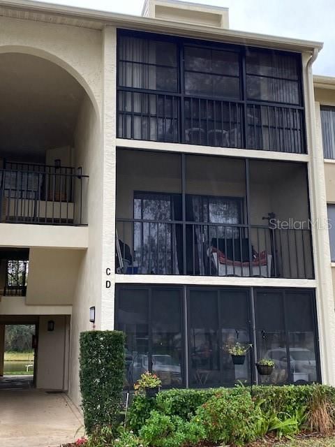 Vendido Recientemente: $119,900 (2 camas, 2 baños, 1060 Pies cuadrados)