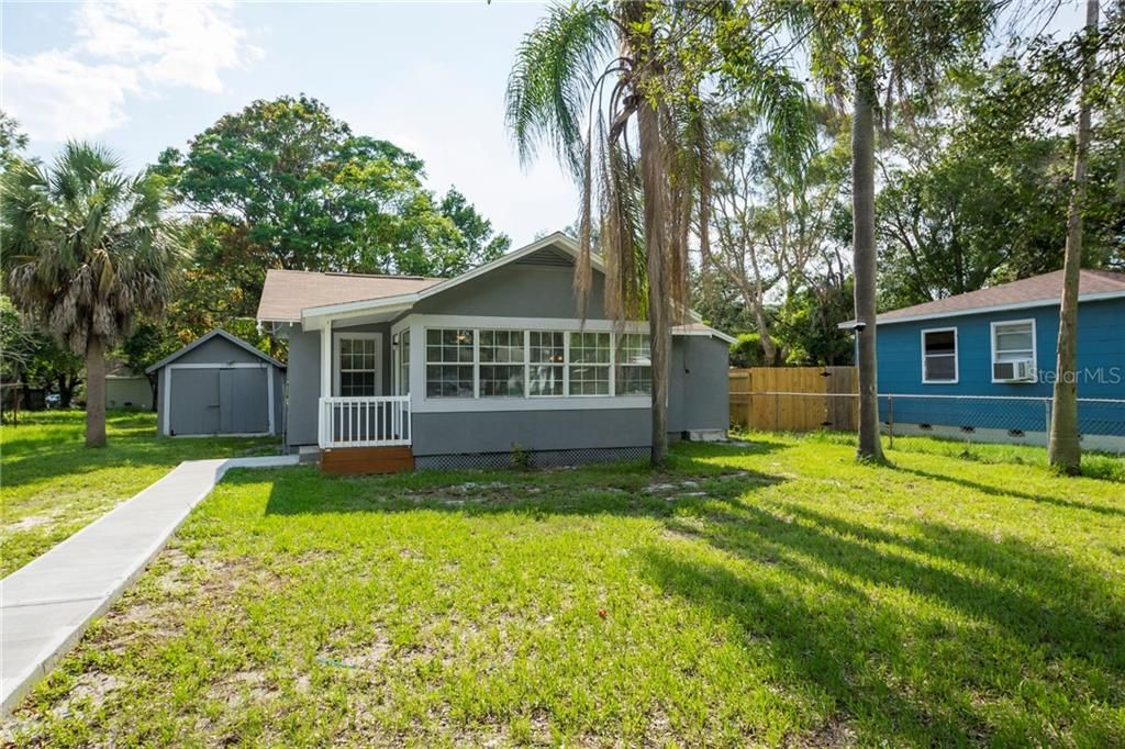 Recently Sold: $199,900 (2 beds, 2 baths, 1000 Square Feet)
