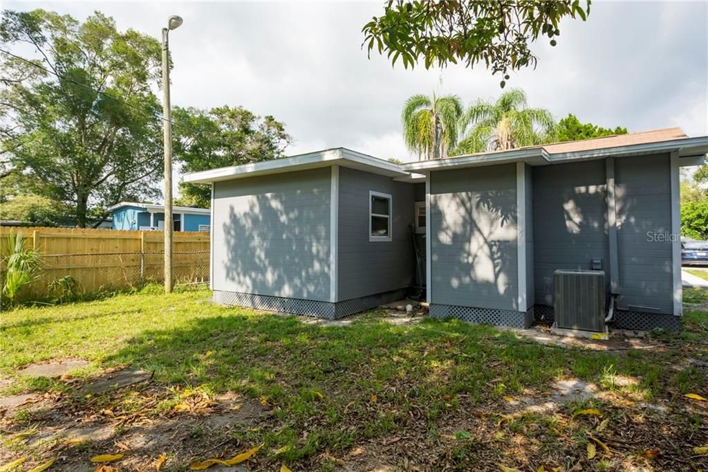 Recently Sold: $199,900 (2 beds, 2 baths, 1000 Square Feet)