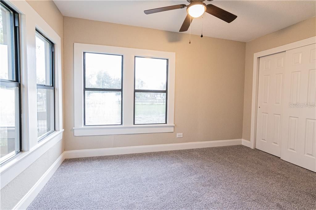 Recently Sold: $240,000 (3 beds, 1 baths, 1440 Square Feet)