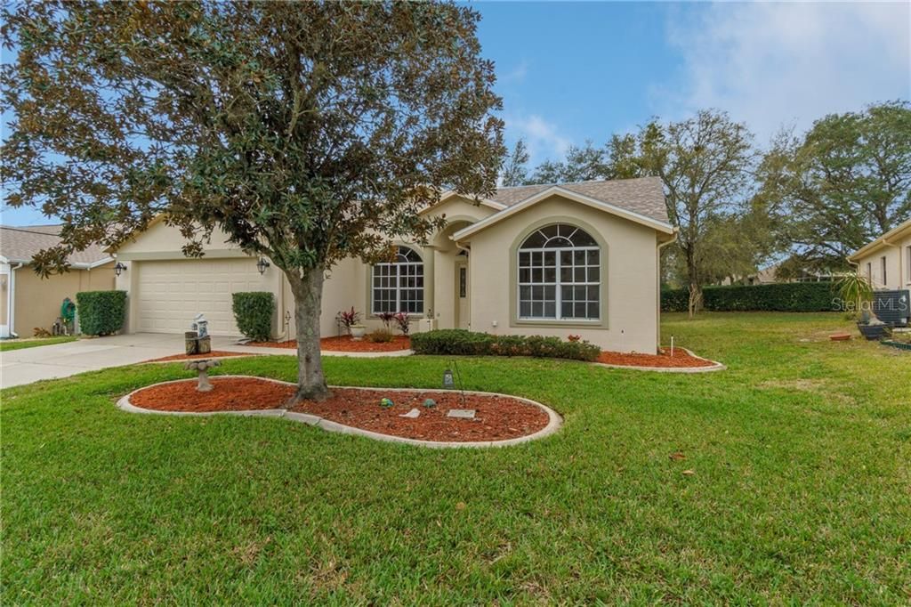 Recently Sold: $284,990 (3 beds, 2 baths, 1974 Square Feet)
