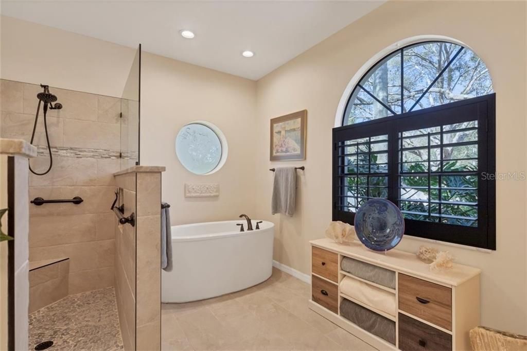 Recently Sold: $675,000 (3 beds, 3 baths, 3345 Square Feet)