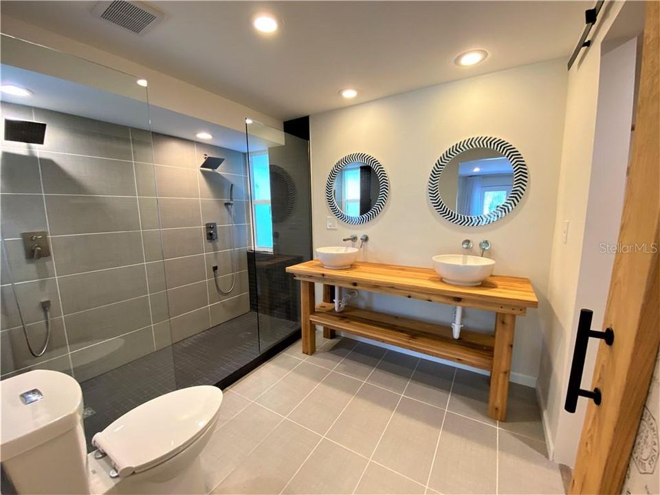 Недавно арендовано: $5,995 (3 спален, 2 ванн, 2098 Квадратных фут)