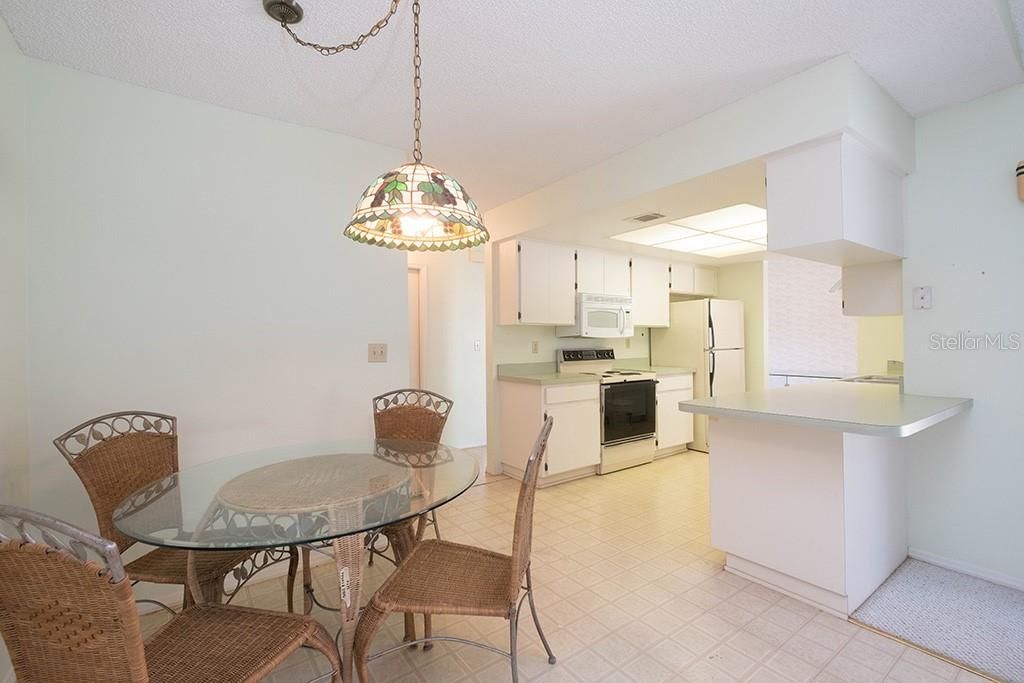 Recently Sold: $345,000 (3 beds, 2 baths, 1638 Square Feet)