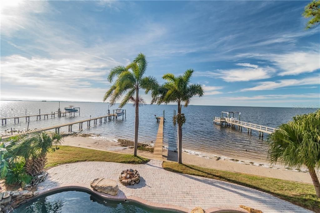 Recently Sold: $1,400,000 (3 beds, 2 baths, 2283 Square Feet)