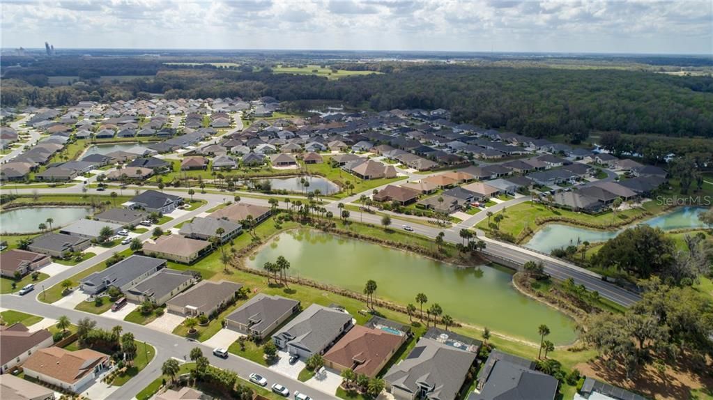 Vendido Recientemente: $699,900 (3 camas, 3 baños, 1983 Pies cuadrados)