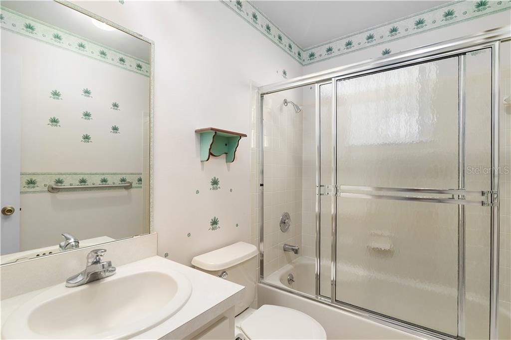 最近售出: $134,900 (2 贝兹, 2 浴室, 1014 平方英尺)