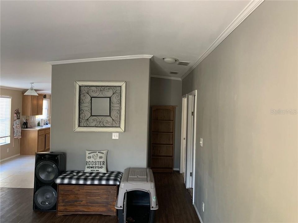 Vendido Recientemente: $269,000 (3 camas, 2 baños, 2280 Pies cuadrados)