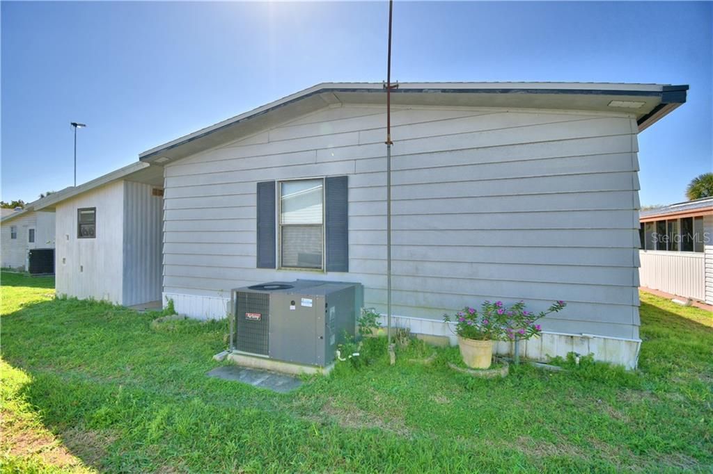 Recently Sold: $72,000 (2 beds, 2 baths, 1104 Square Feet)