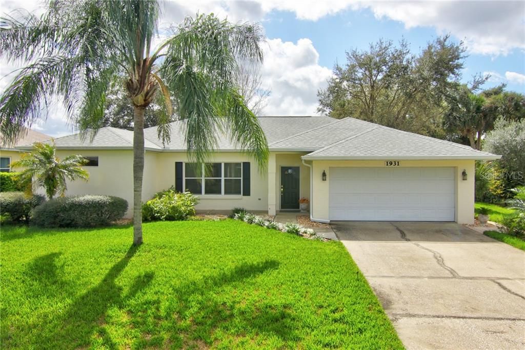 Recently Sold: $360,000 (3 beds, 2 baths, 1838 Square Feet)
